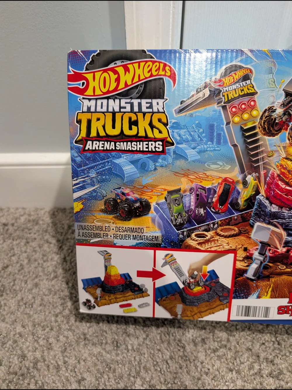 NIB Hot Wheels Monster Trucks Arena Smashers - Bone Shaker Ultimate Crush Yard